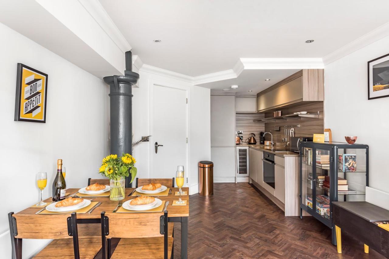 Chic One Bed Apartment- Living In Converted Cocoa Warehouse Parking